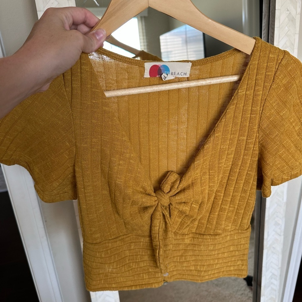 Free People Beach Mustard Yellow Knotted Front Crop Top Y2K - Picture 2 of 4